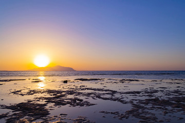 Obraz premium Sunrise on Red Sea. Egypt. Beautiful tropical seascape.