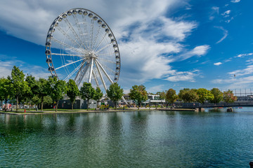 Grande roue vieux-port de Montréal