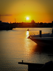 Naklejka premium sunset on the river