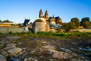 Dom zu Magdeburg und Domfelsen