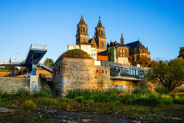 Dom zu Magdeburg und Domfelsen