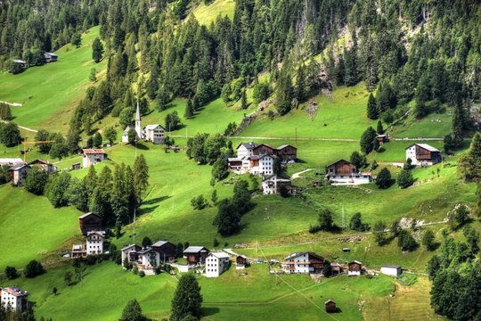 Livinallongo del Col di Lana, Livinallongo, Belluno, Italien, Tal, Seitental, Buchenstein, Fodom, Venetien, Ornella, Alpen, Sella Gruppe, Dorf, Buchensteintal, gebirgsdorf, bergdorf, Bergbauernhof, La
