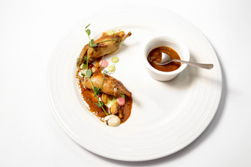 Fried quail with sauce