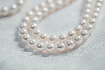 真珠のネックレス
