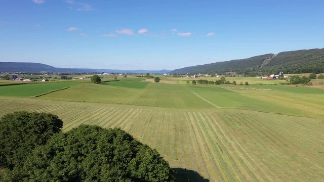Pennsylvania Big Valley Kishacoquillas rural farm house pull. Settled late 1700's as pioneer religious settlement. Old Amish Mennonite town. Rural old order. Farming landscape.