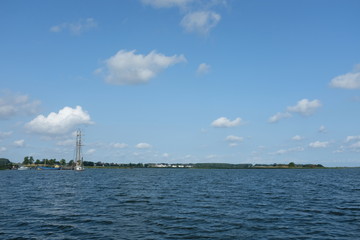 Obraz premium Schiff im Achterwasser