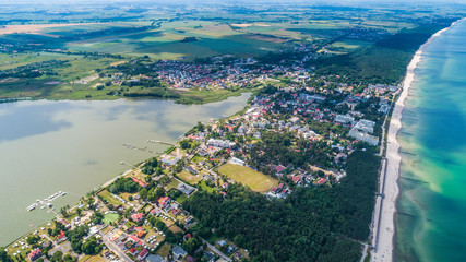 Mielno – piękne miasto i kurort pomiędzy Morzem Bałtyckim a Jeziorem Jamno - obrazy, fototapety, plakaty