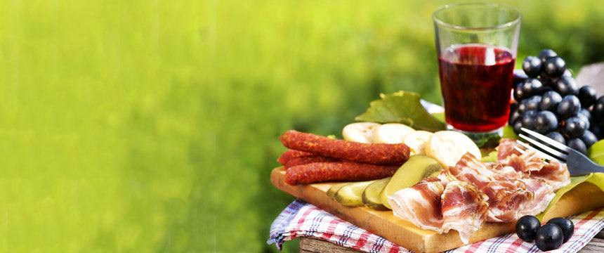 Brotzeit, Jause, Marende, T&ouml;rggelen, S&uuml;dtirol, Banner, Header, Headline, Panorama, copy space