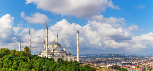 Camlica Mosque and Istanbul skyline, beautiful panorama