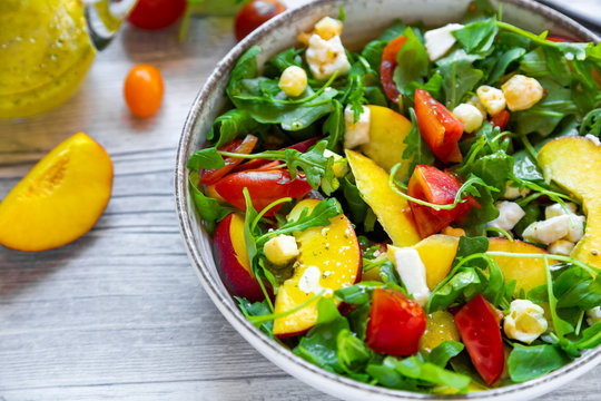 Close-up of fresh salad in bowl on table