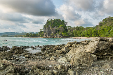 Fototapeta na wymiar Nicoya Peninsula, wild beach 