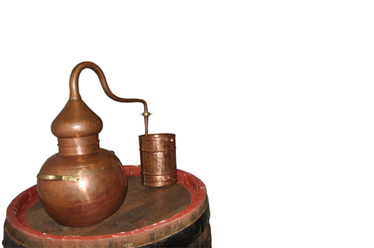 Alembic Copper - Distillation apparatus employed for the distillation of alcohol, essential oils and moonshine.