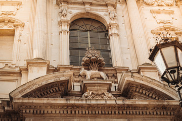 Obraz premium LECCE, ITALY / SEPTEMBER 2019: The facade of the Basilica of Santa Croce in southern Italy.