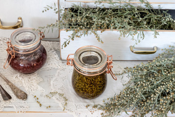 Preparation of herbal tincture from wormwood plant
