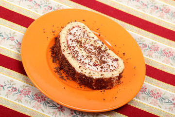 Cream roulade with chocolate