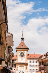 Murten, Altstadt, Berntor, Altstadthäuser, Hauptgasse, Stadtmauer, Murtensee, Frühling, Sommer, Schweiz