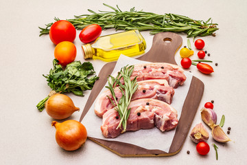 Raw pork belly with rind, peritoneum meat