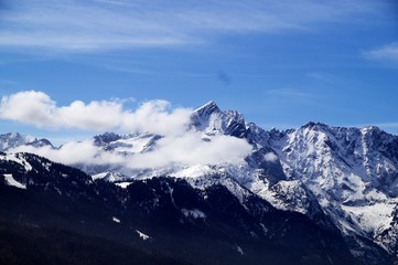 Fototapeta na wymiar mountains and clouds