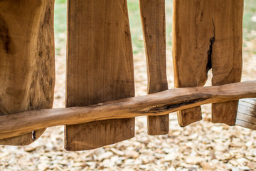 Bretterwand mit naturbelassenem Holz