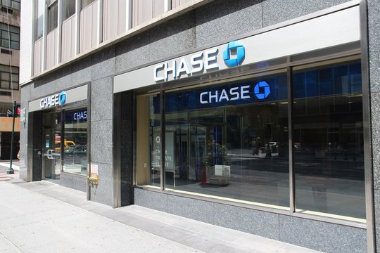 NEW YORK - JULY 4: Chase Bank branch on July 4, 2013 in New York. JPMorgan Chase Bank is one of Big Four Banks of the US. It has 5,100 branches and 16,100 ATMs.