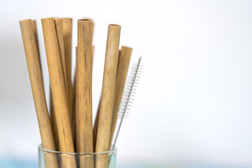 Bamboo wood straws for reusable and reduce the use of plastic straw.