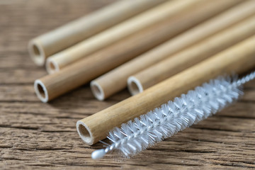 Bamboo wood straws for reusable and reduce the use of plastic straw.