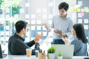 Obraz premium Corporate business team .clap the hands and celebrate in conference room during meeting at office. Teamwork and power successful meeting workplace concept.