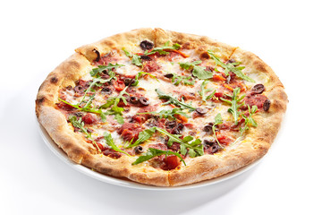 Pizza with tuna, kalamata olives and sweet pepper