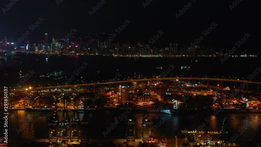 Poster Aerial view of Hong Kong Container Terminal at night