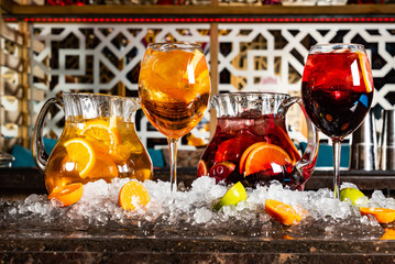 Obraz premium summer lemonades in the glasses
