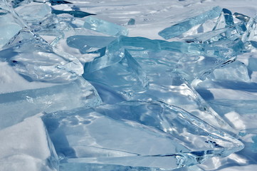 Obraz premium Crystal diaphanous ice on Lake Baikal.
