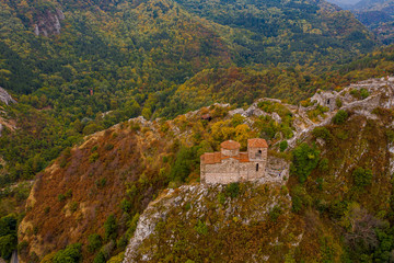 Fototapeta na wymiar Aerial view of Asenova fortress in the mountains near Asenovgrad during the autumn