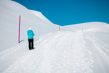 Fototapeta na wymiar paysage d'hiver à l'Alpes d'Huez dans les Alpes françaises