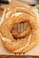 bagels with poppy seeds