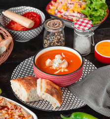 Tomato soup with cheese and breadcrumbs