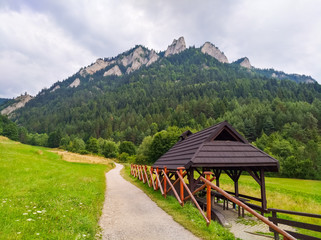Trail to the Three Crowns Mountain, Poland