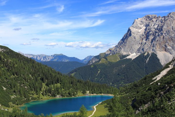 Naklejka na ściany i meble Sebensee mit Zugspitze Tirol