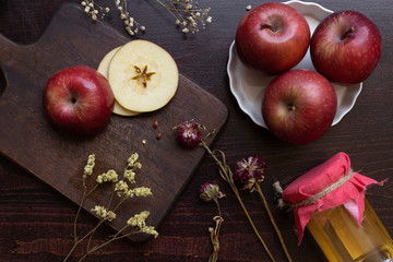 Rosh HaShana, apples with honey