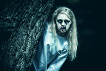terrifying zombie girl