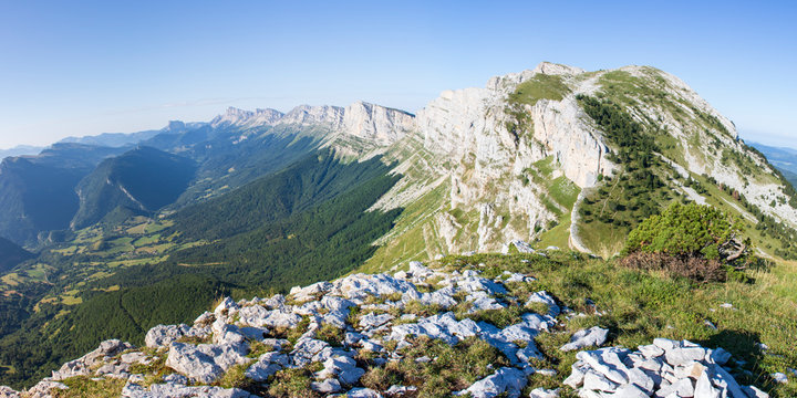 Panorama sur le massif du Vercors au pas de la Balme, Is&egrave;re, France