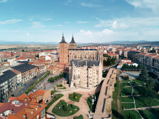 Obraz premium View Of Astorga Cathedral and Episcopal Palace by Gaudi