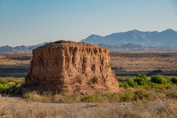 Hiking in the Shoreline Trail of Lake Mead National Recreation Area