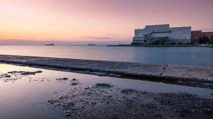 Obraz premium Thessaloniki Concert Hall at sunset