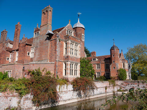 Kentwell Hall Suffolk Tudor Manor Special Day Visit Olde Romantic Historical Re-enactment