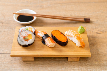 mix sushi set