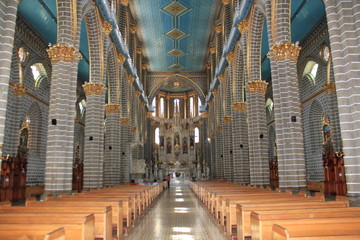 Nave central, Basílica Menor de la Inmaculada Concepción. Jardín, Antioquia, Colombia