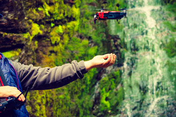 Start the drone, launching from hand