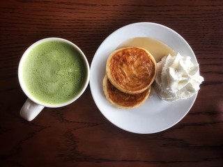 green tea with pancake2
