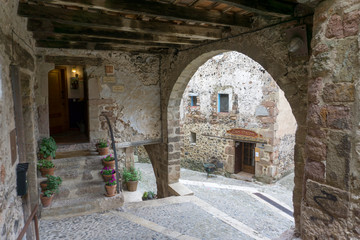 Obraz premium Santa Pau, Girona. Medieval villlage in Catalonia.