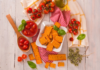 Tomato crackers.